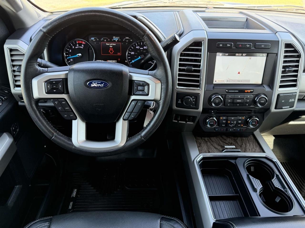 Ford Super Duty F-250 SRW King Ranch 4WD Crew Cab 8' Box 2017