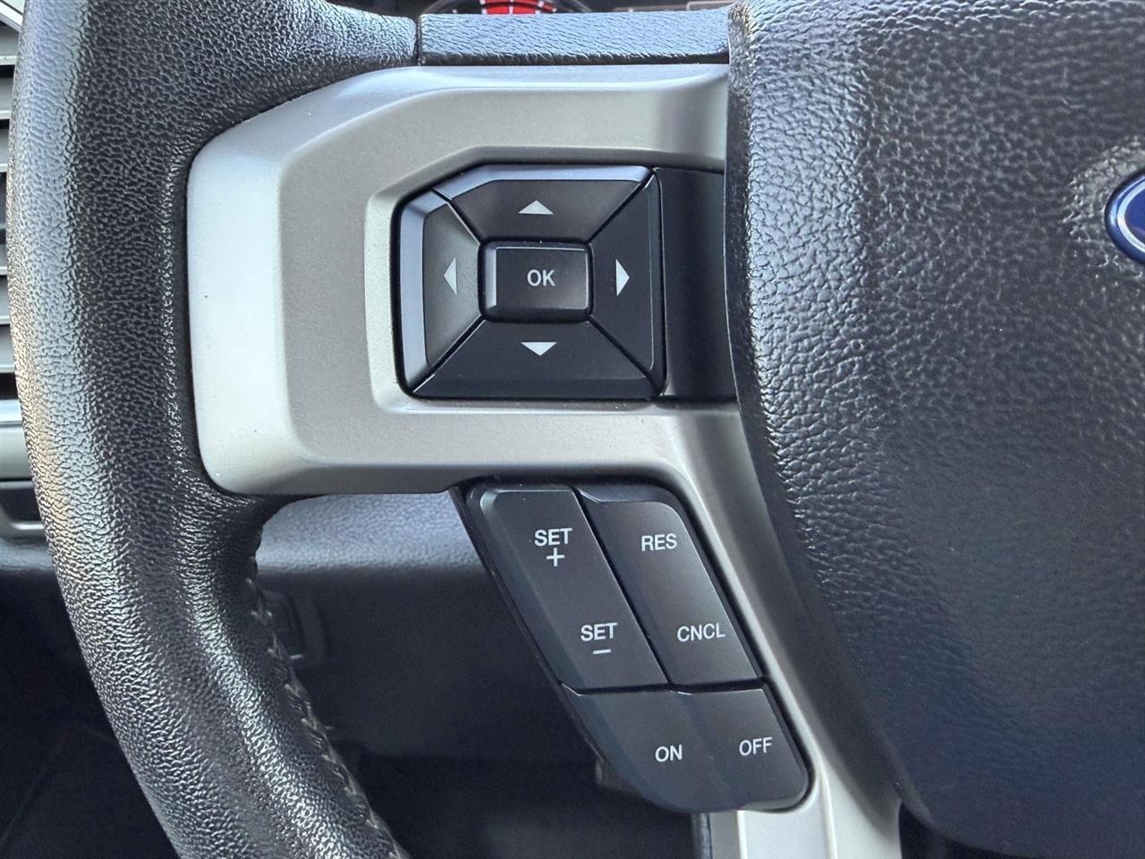 Ford Super Duty F-250 SRW King Ranch 4WD Crew Cab 8' Box 2017