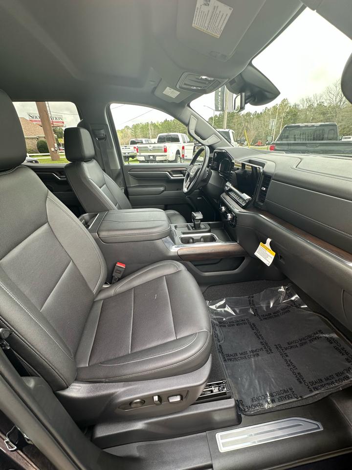 GMC Sierra 1500 4WD Crew Cab 147" SLT 2023