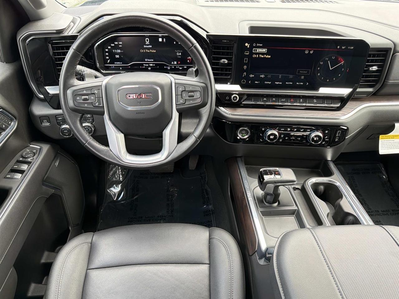 GMC Sierra 1500 4WD Crew Cab 147" SLT 2023