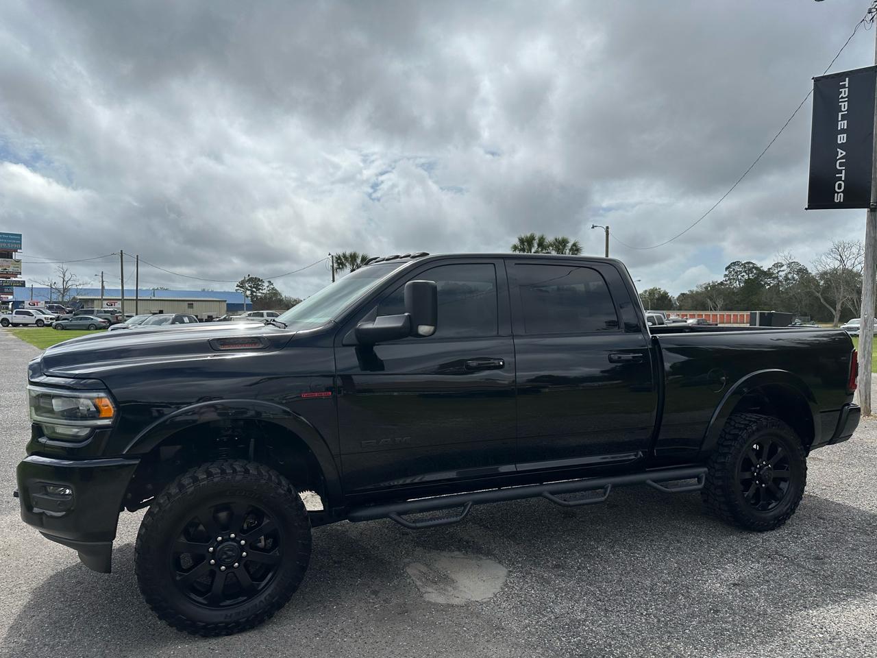 RAM 2500 Laramie 4x4 Crew Cab 6'4" Box 2021