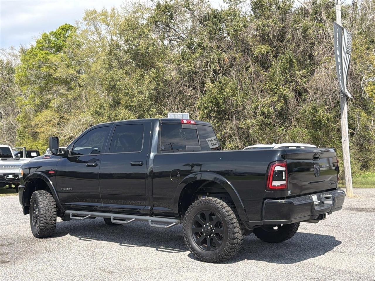 RAM 2500 Laramie 4x4 Crew Cab 6'4" Box 2021