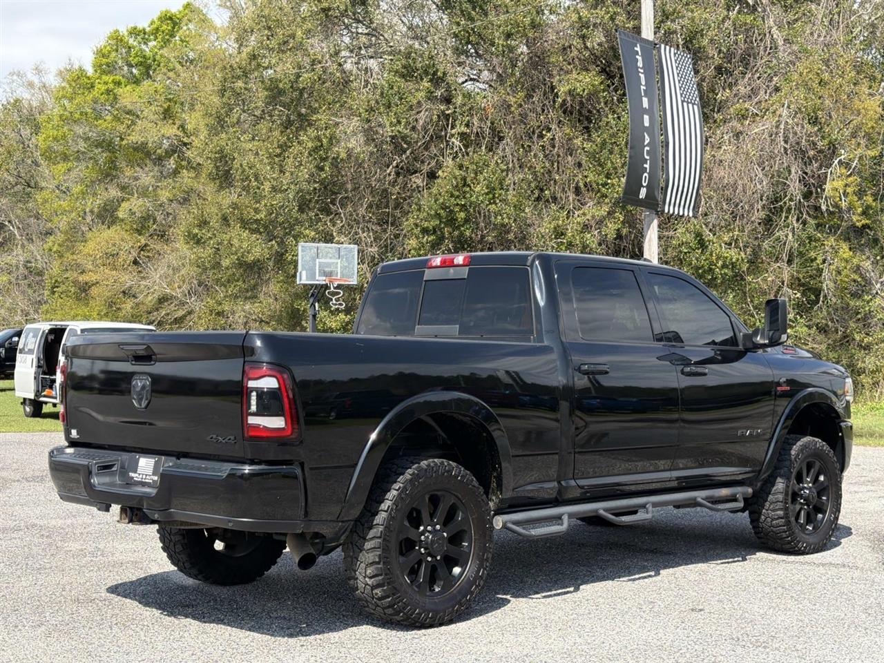 RAM 2500 Laramie 4x4 Crew Cab 6'4" Box 2021