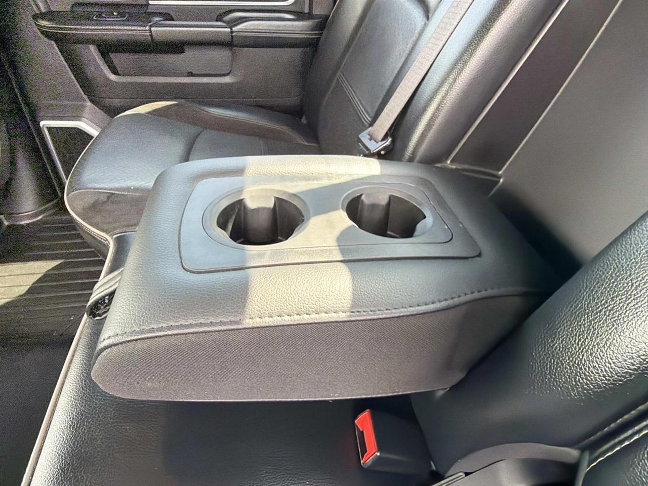 RAM 2500 Laramie 4x4 Crew Cab 6'4" Box 2021