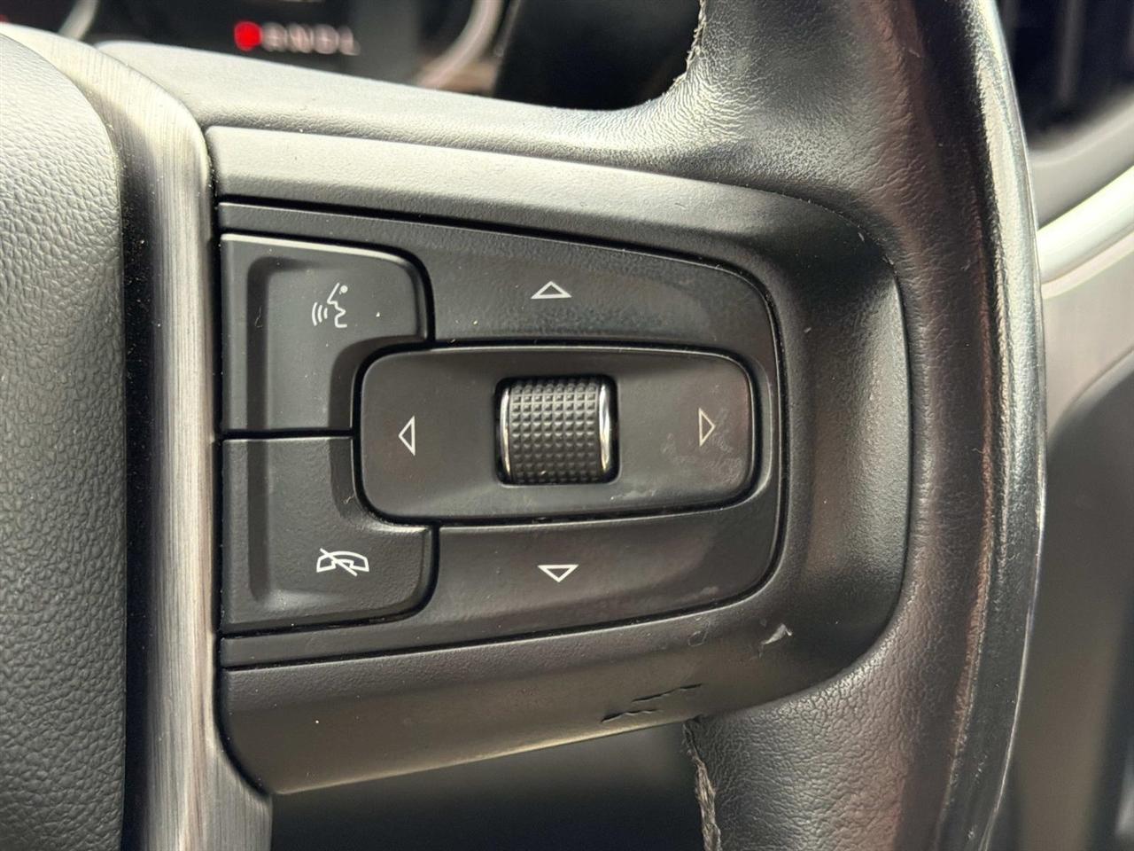 GMC Sierra 1500 4WD Crew Cab 147" Denali 2019