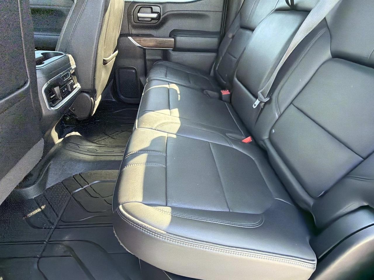 Chevrolet Silverado 1500 2WD Crew Cab 147" High Country 2021