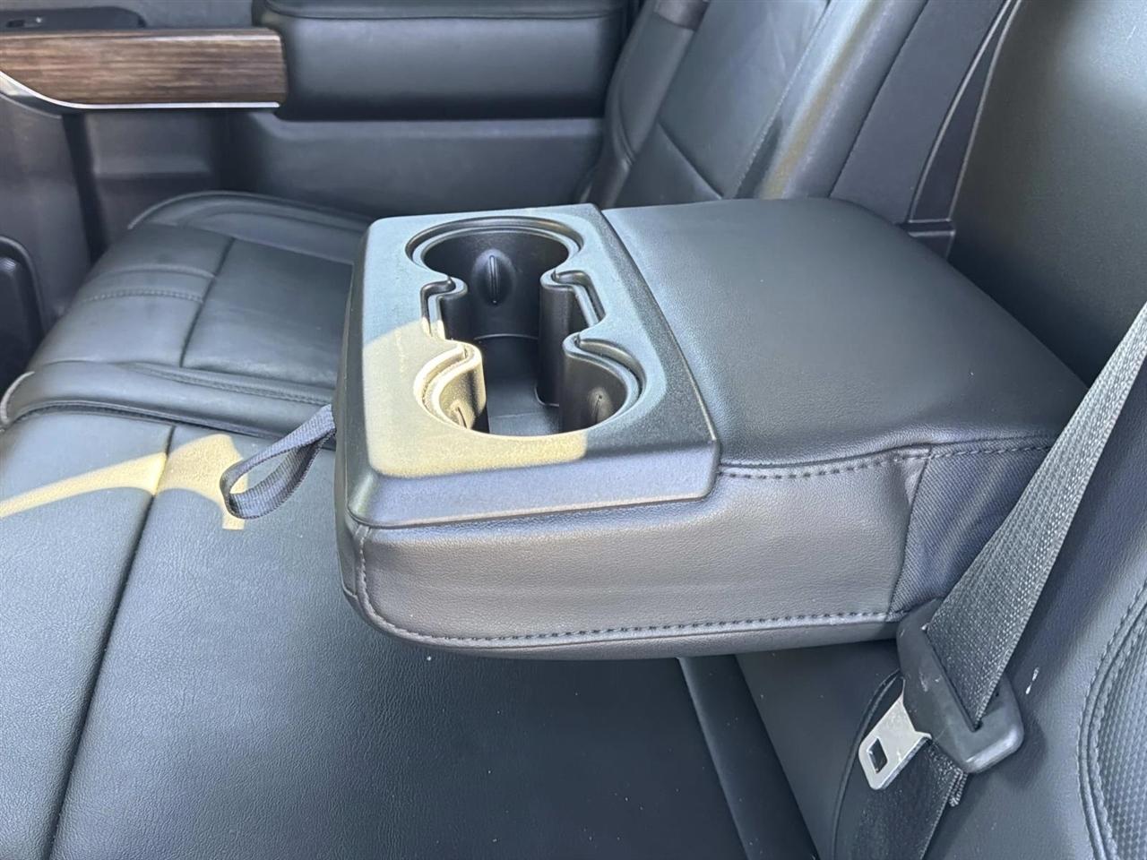 Chevrolet Silverado 1500 2WD Crew Cab 147" High Country 2021