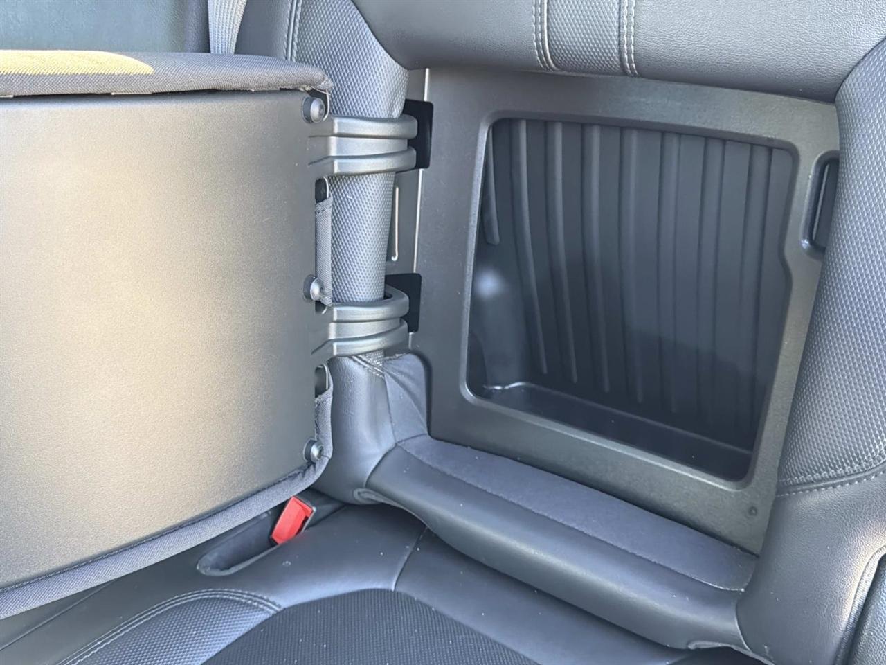 Chevrolet Silverado 1500 2WD Crew Cab 147" High Country 2021