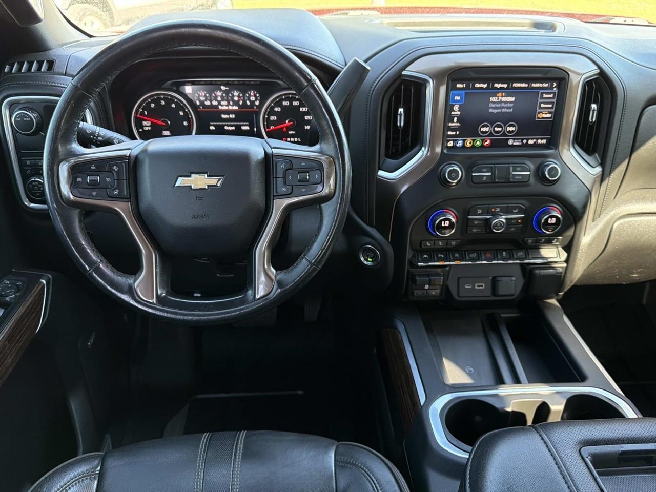 Chevrolet Silverado 1500 2WD Crew Cab 147" High Country 2021