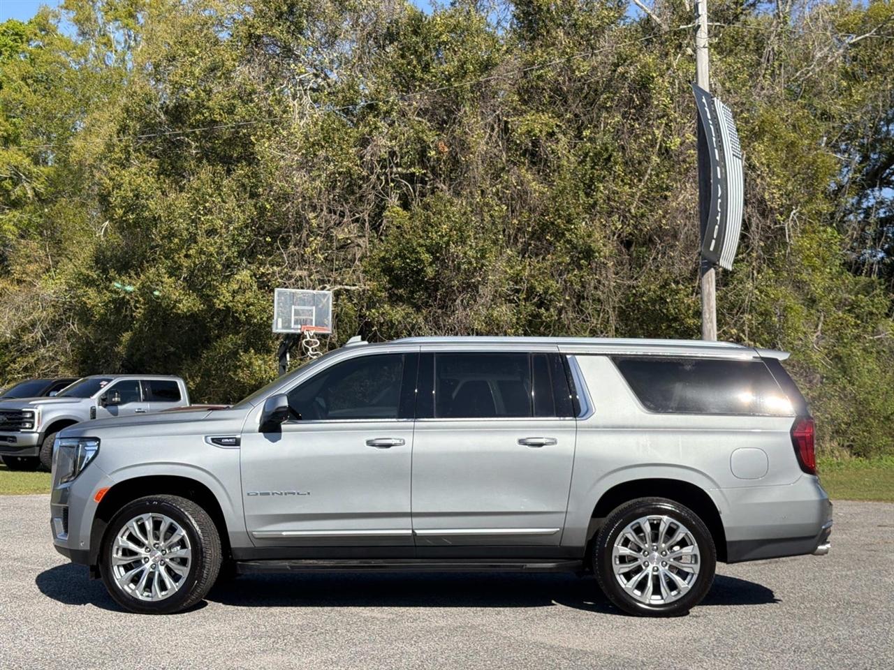 GMC Yukon XL 2WD 4dr Denali 2024