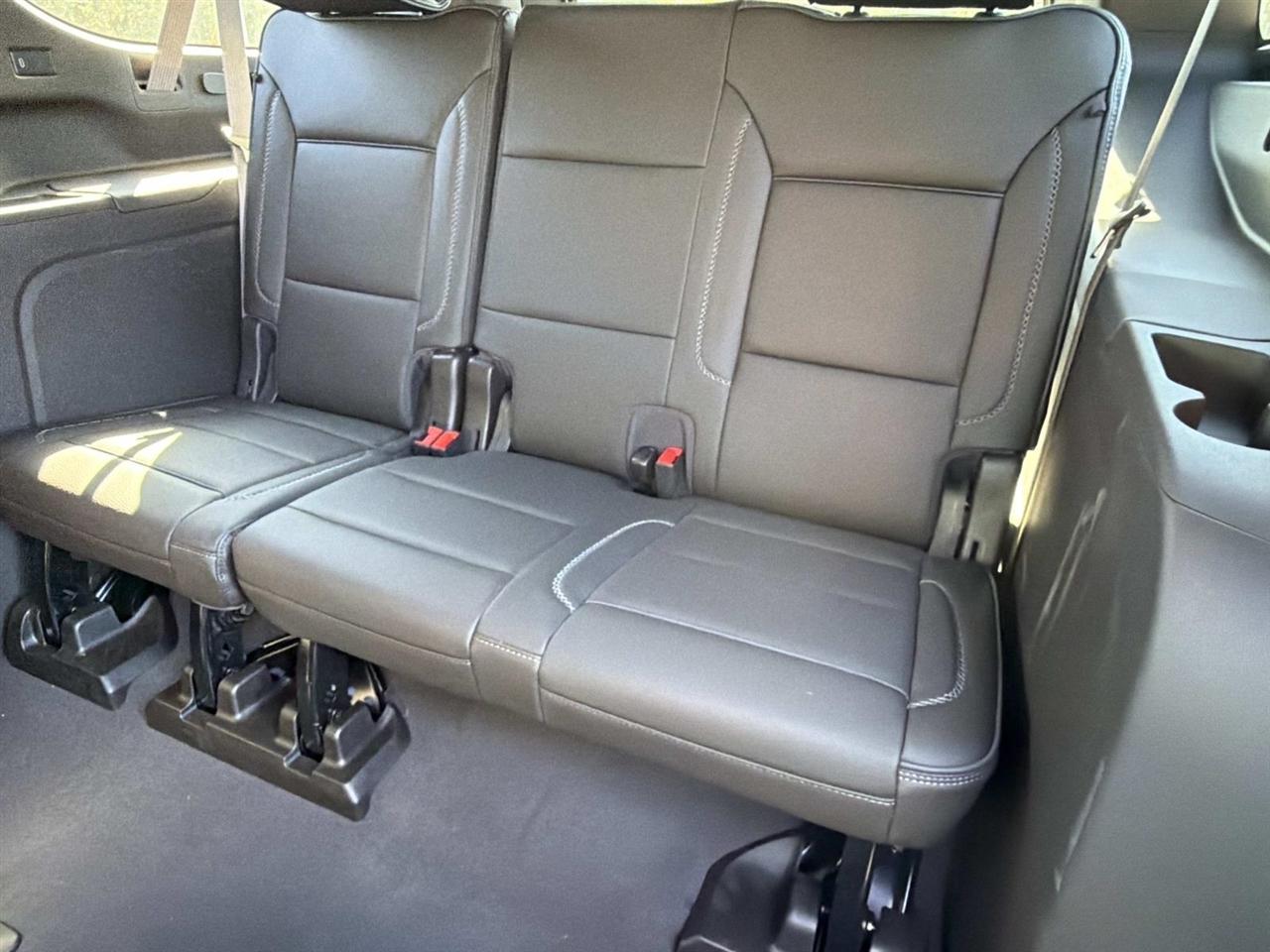 GMC Yukon XL 2WD 4dr Denali 2024