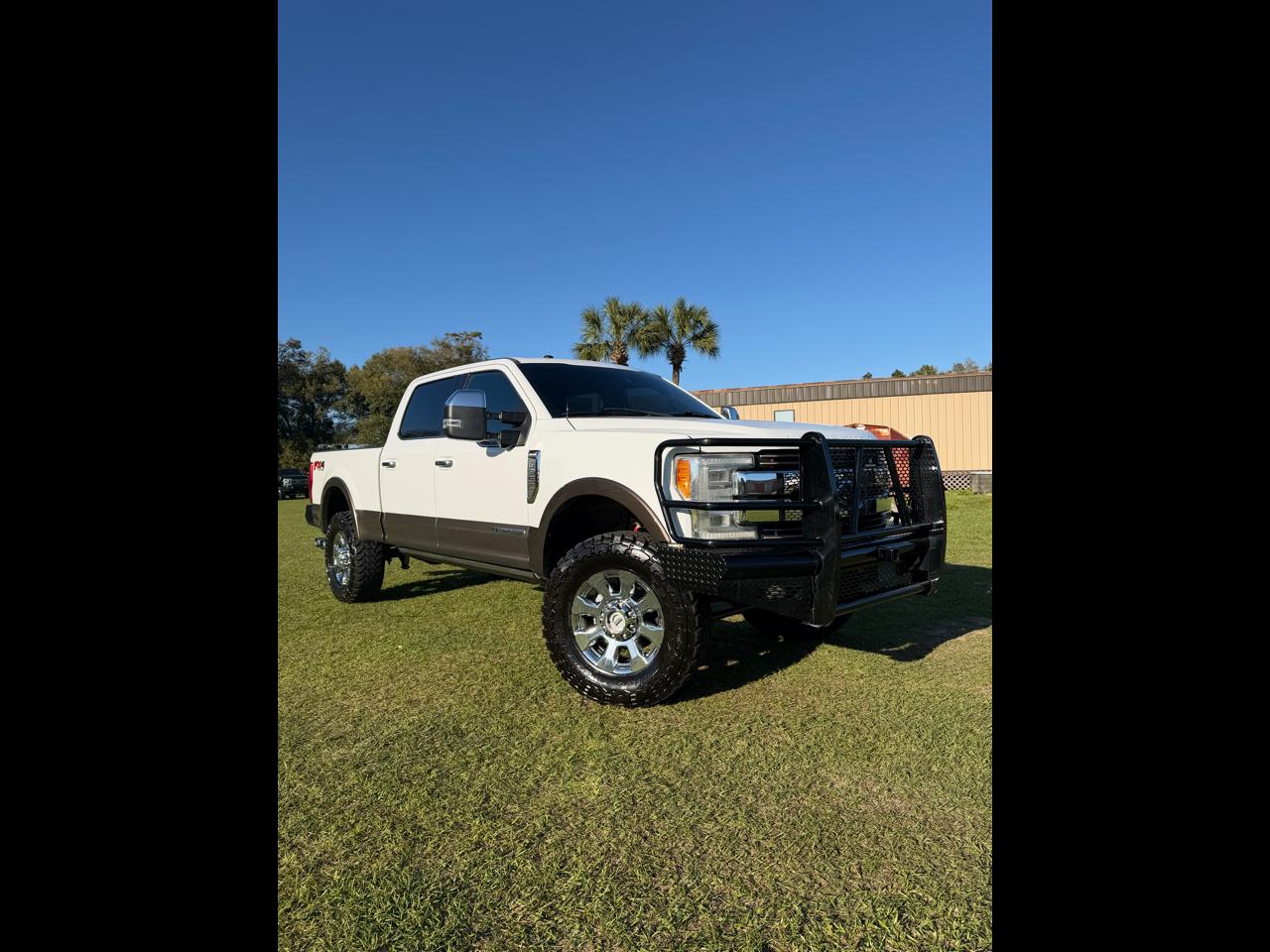 2017 Ford Super Duty F-350 SRW 4WD Crew Cab 156" King Ranch