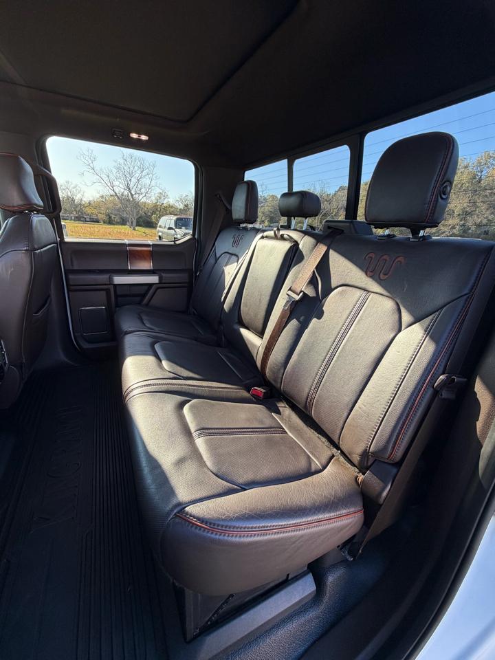 Ford Super Duty F-350 SRW 4WD Crew Cab 156" King Ranch 2017