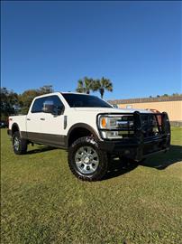 2017 Ford Super Duty F-350 SRW 4WD Crew Cab 156" King Ranch