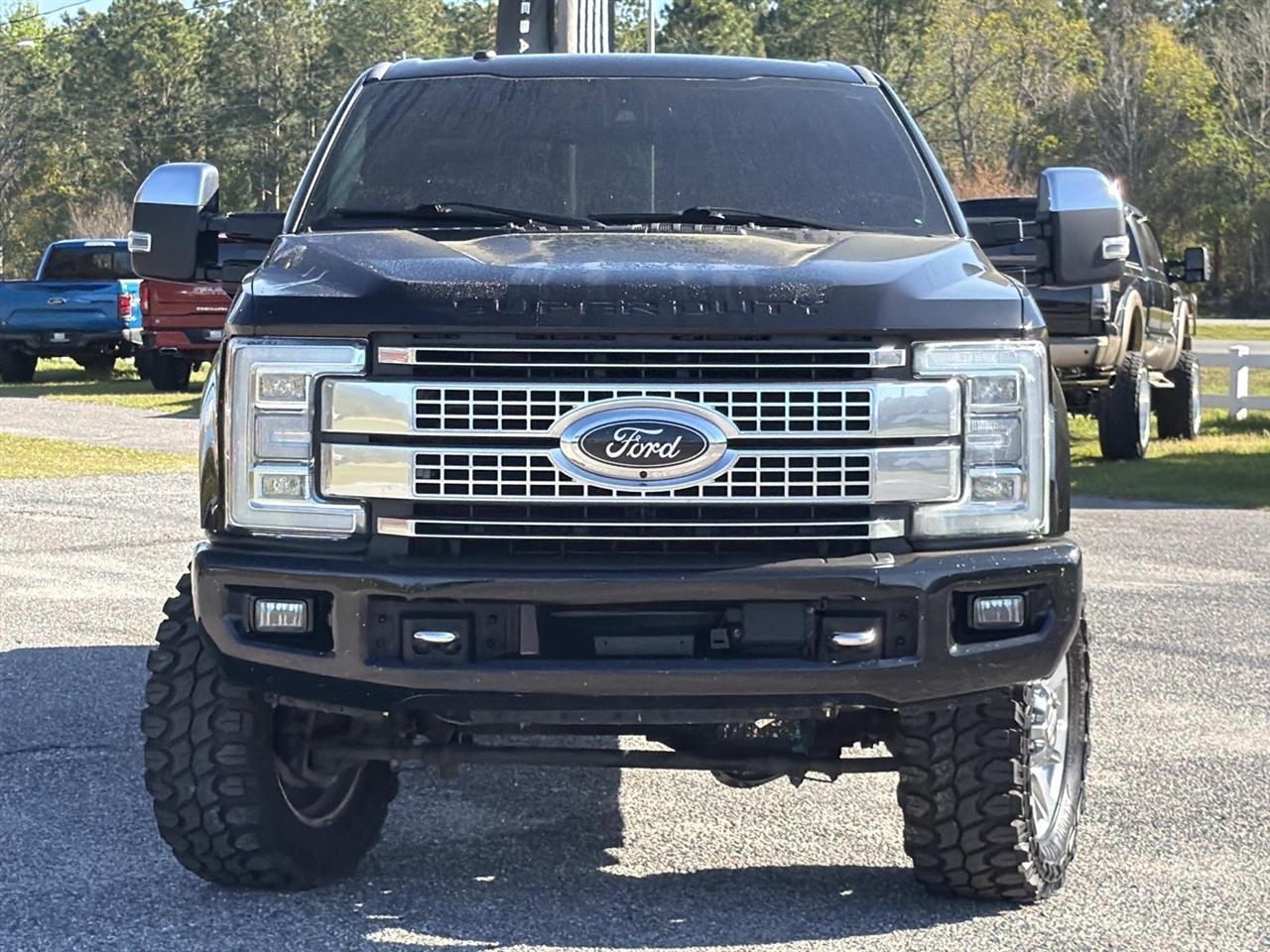 Ford Super Duty F-250 SRW Platinum 4WD Crew Cab 6.75' Box 2018