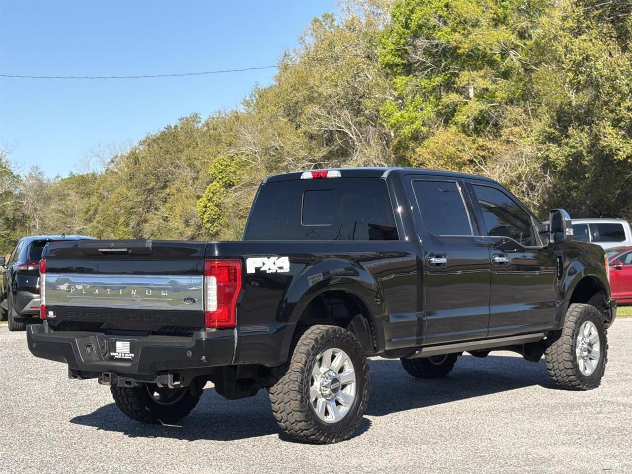 Ford Super Duty F-250 SRW Platinum 4WD Crew Cab 6.75' Box 2018