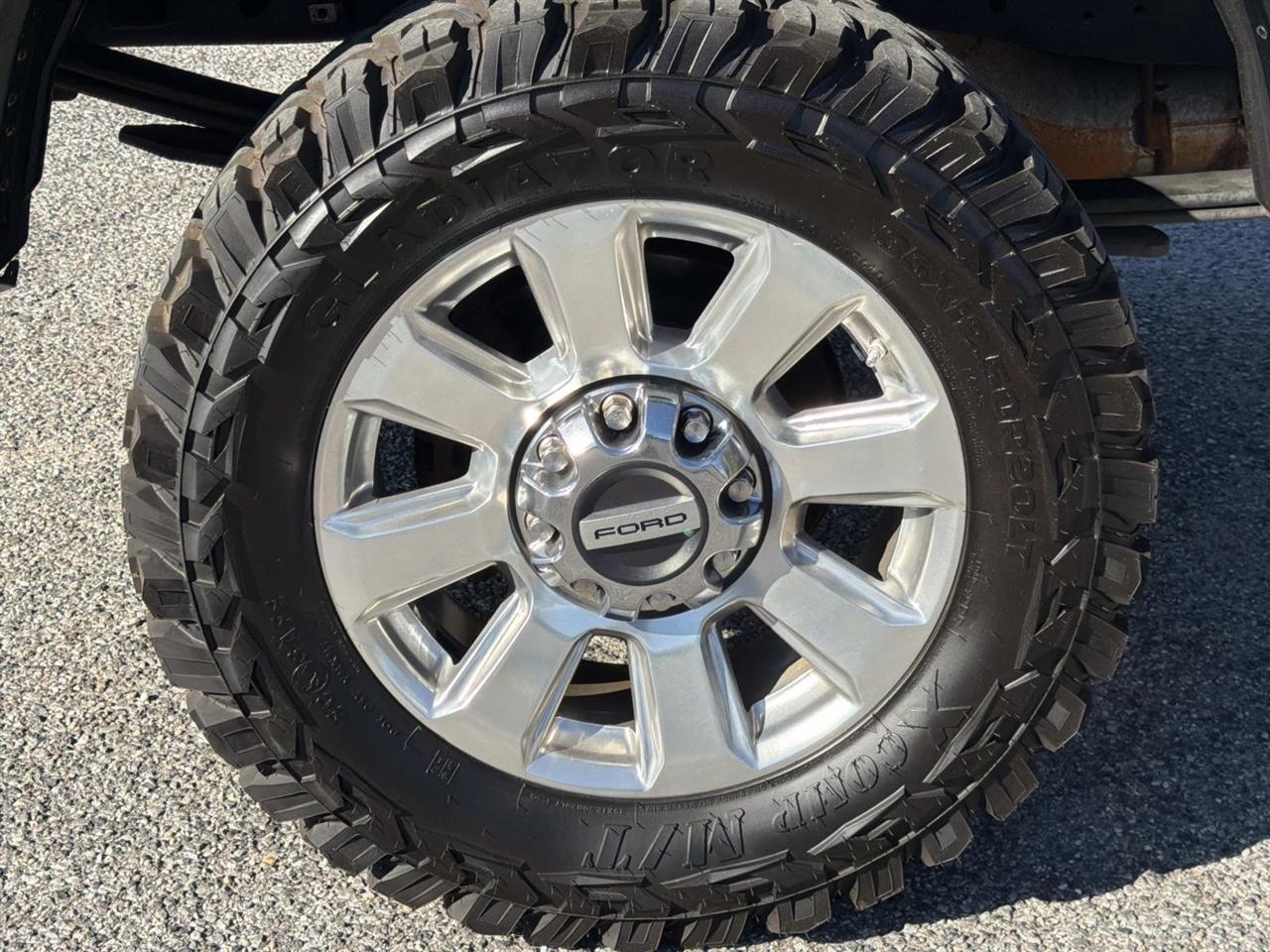 Ford Super Duty F-250 SRW Platinum 4WD Crew Cab 6.75' Box 2018