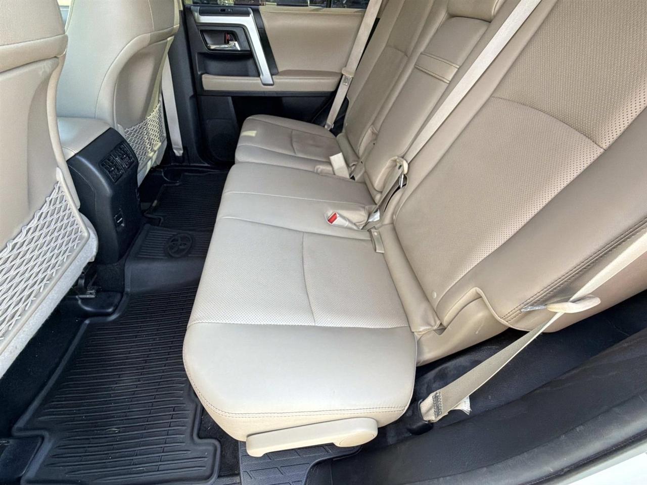 Toyota 4Runner 2WD 4dr V6 Limited (Natl) 2016