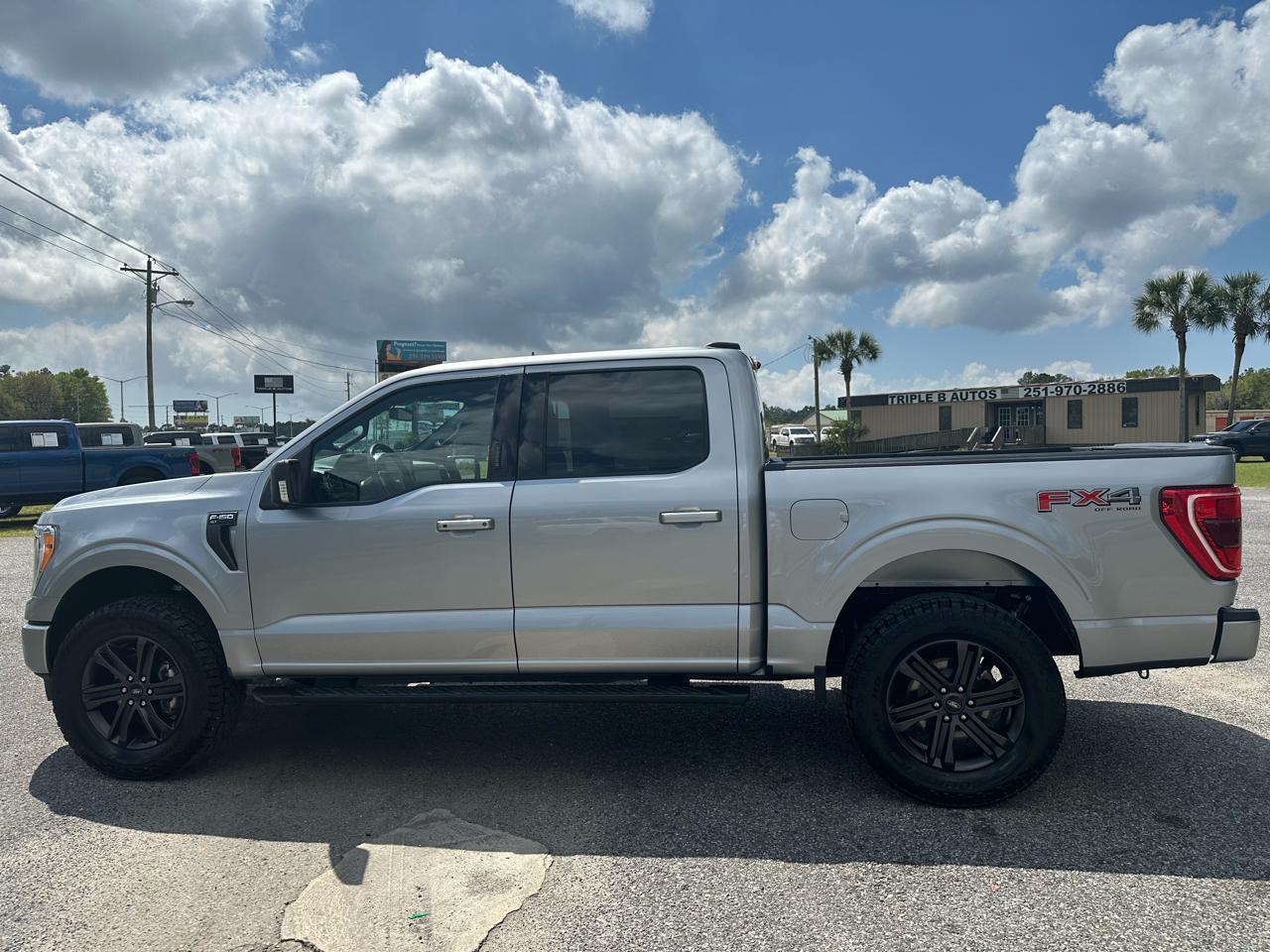 Ford F-150 XLT 4WD SuperCrew 5.5' Box 2022