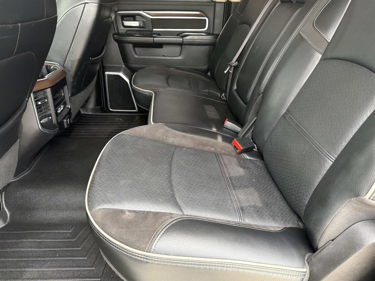 Dodge Ram 2500 Laramie 4WD 2022