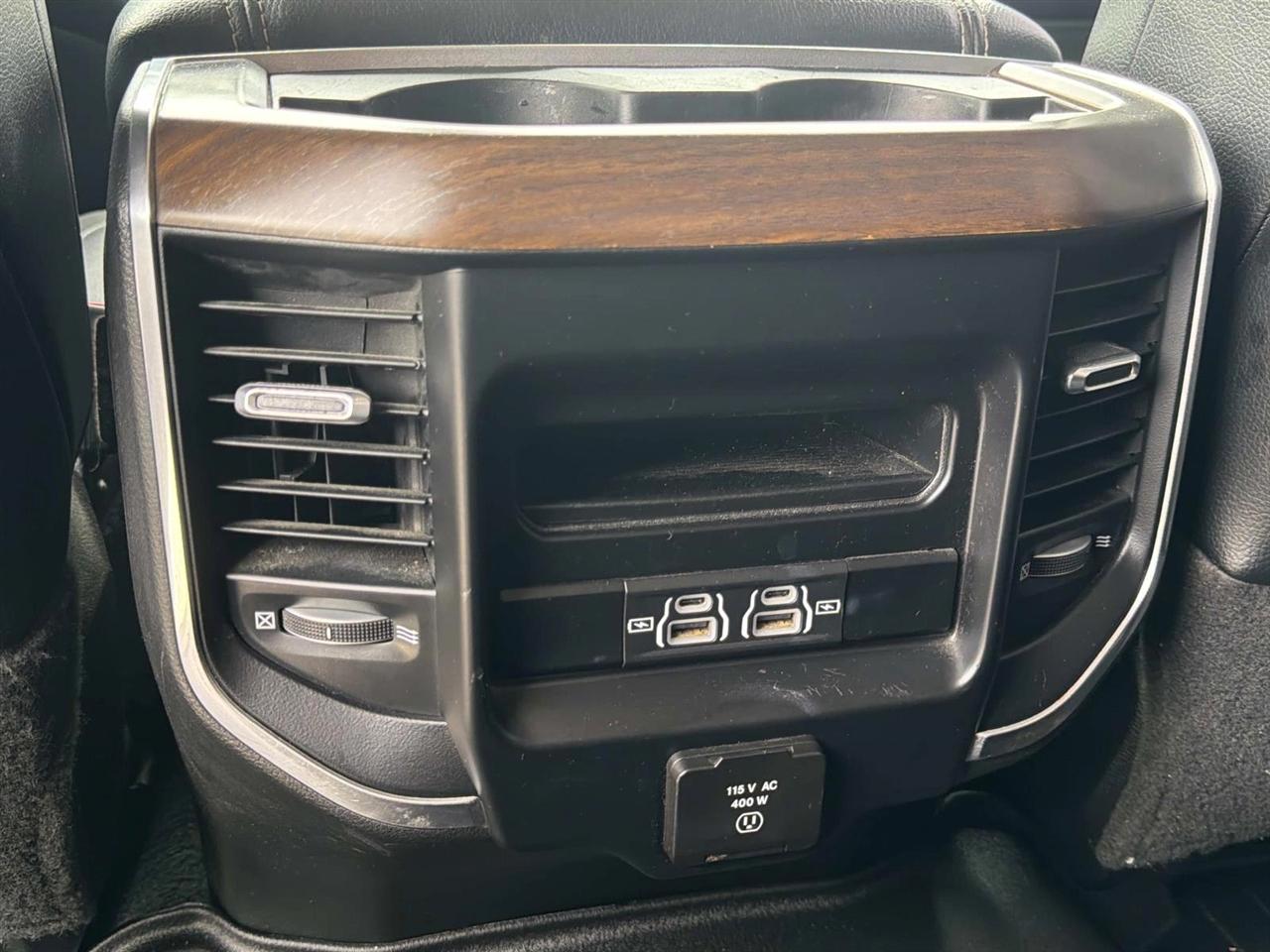 Dodge Ram 2500 Laramie 4WD 2022