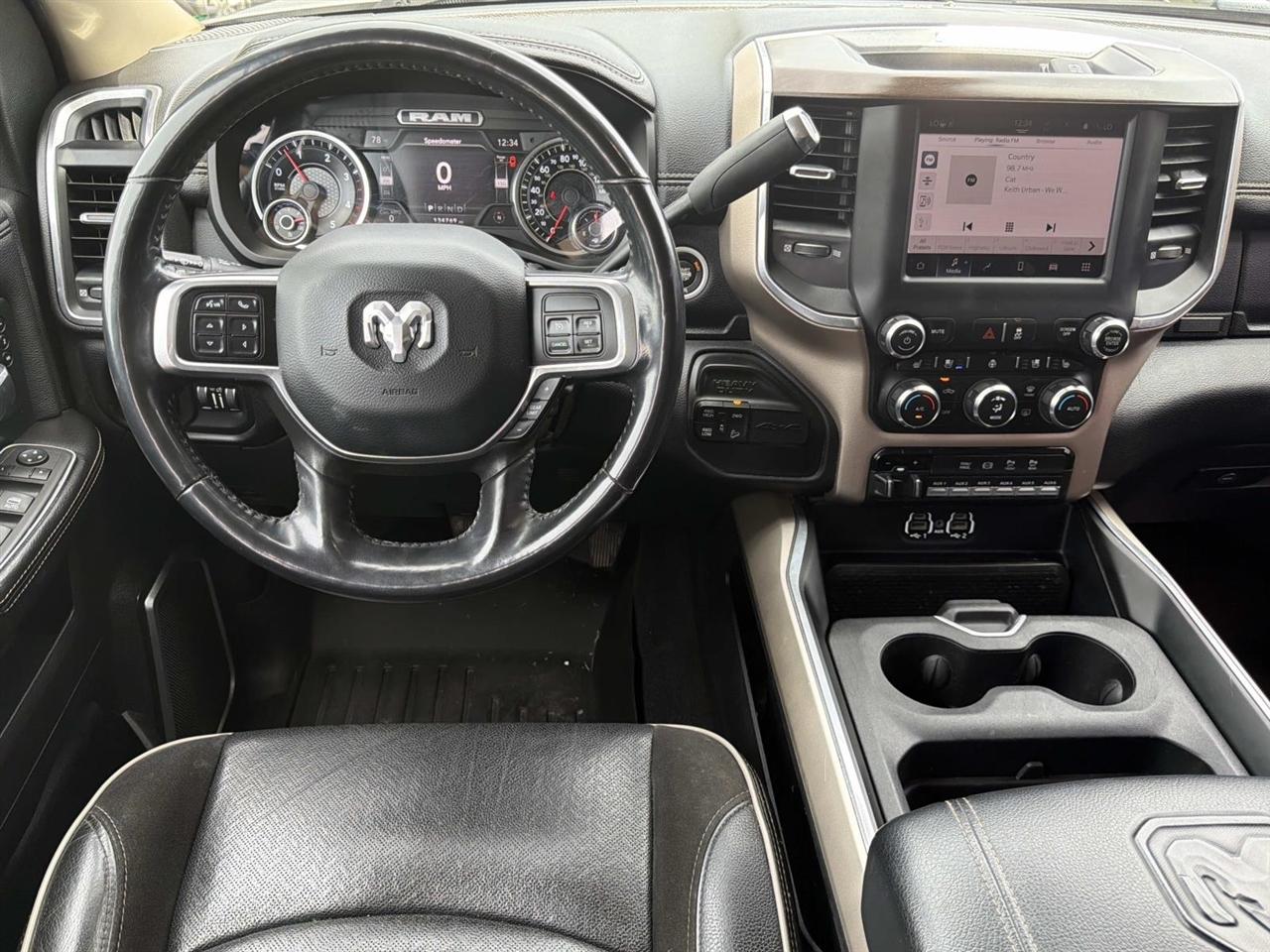 Dodge Ram 2500 Laramie 4WD 2022