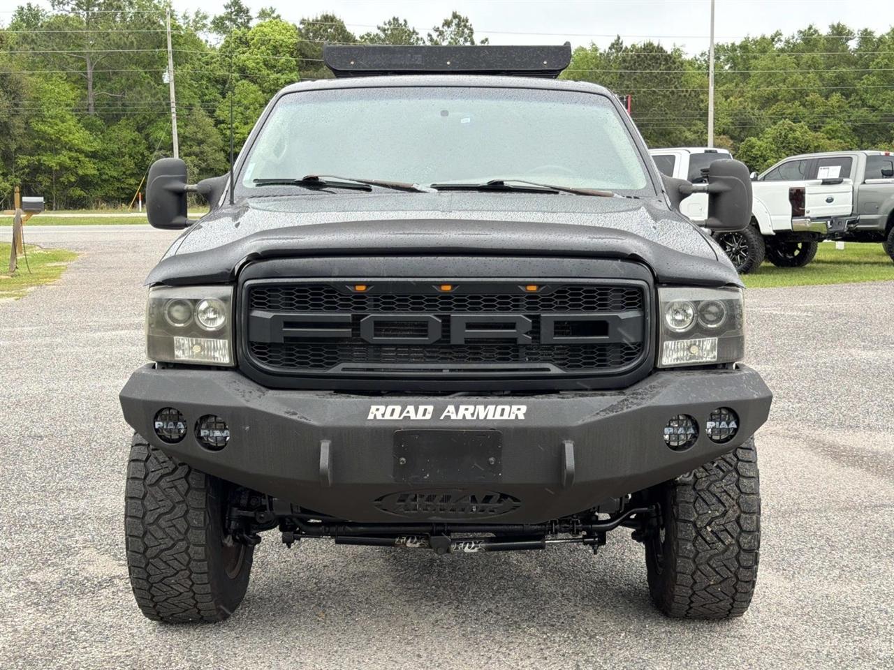 Ford Excursion 137" WB Limited 4WD 2000