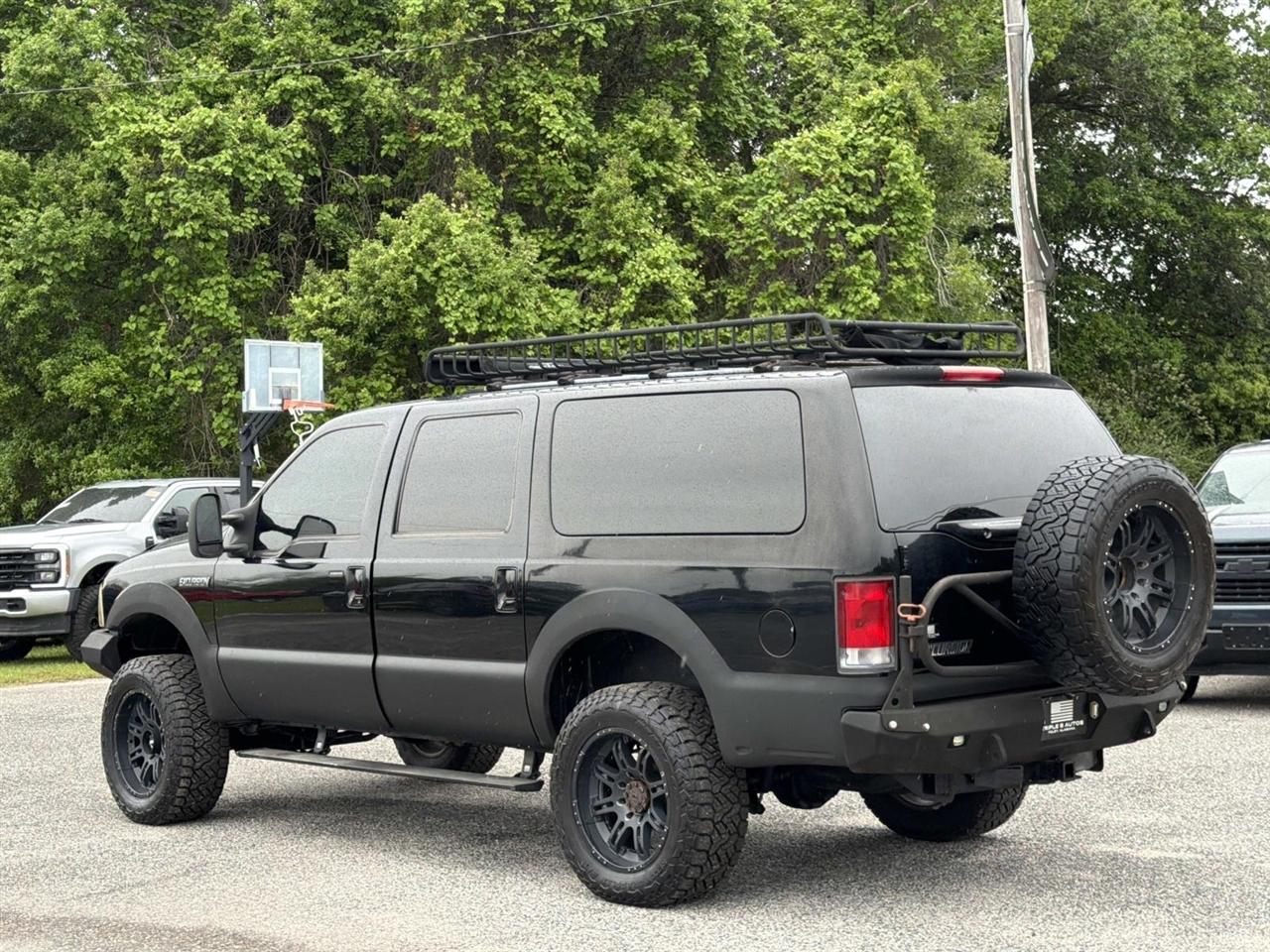 Ford Excursion 137" WB Limited 4WD 2000