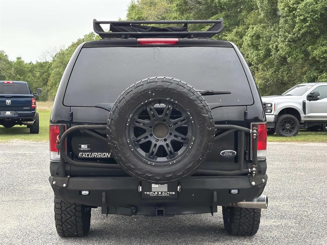 Ford Excursion 137" WB Limited 4WD 2000