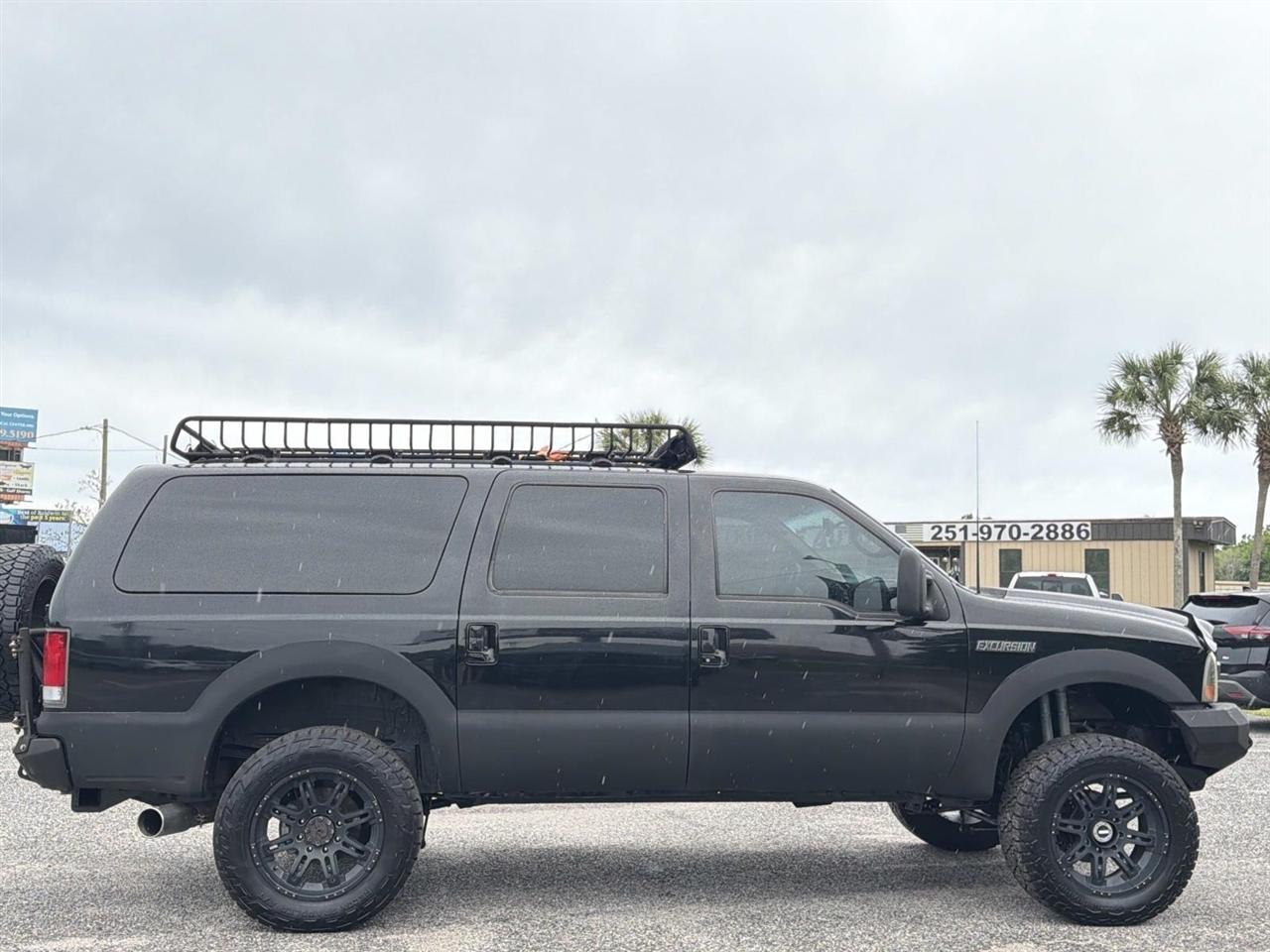 Ford Excursion 137" WB Limited 4WD 2000