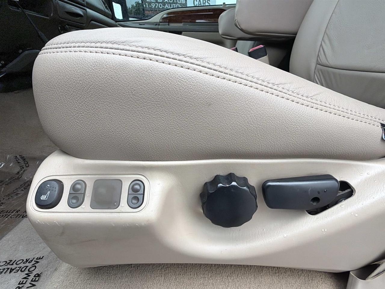 Ford Excursion 137" WB Limited 4WD 2000