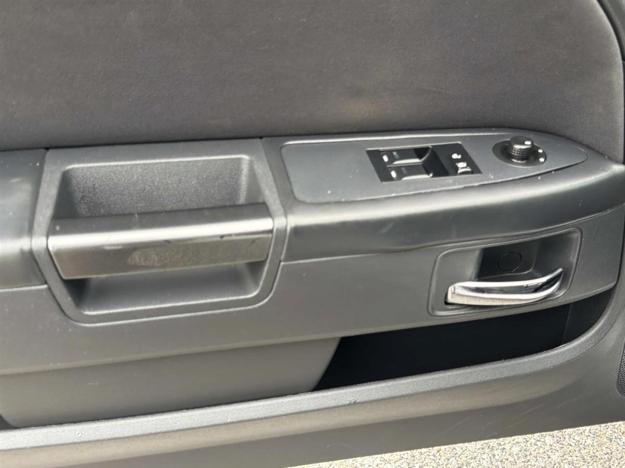 Dodge Challenger 2dr Cpe SXT 2014