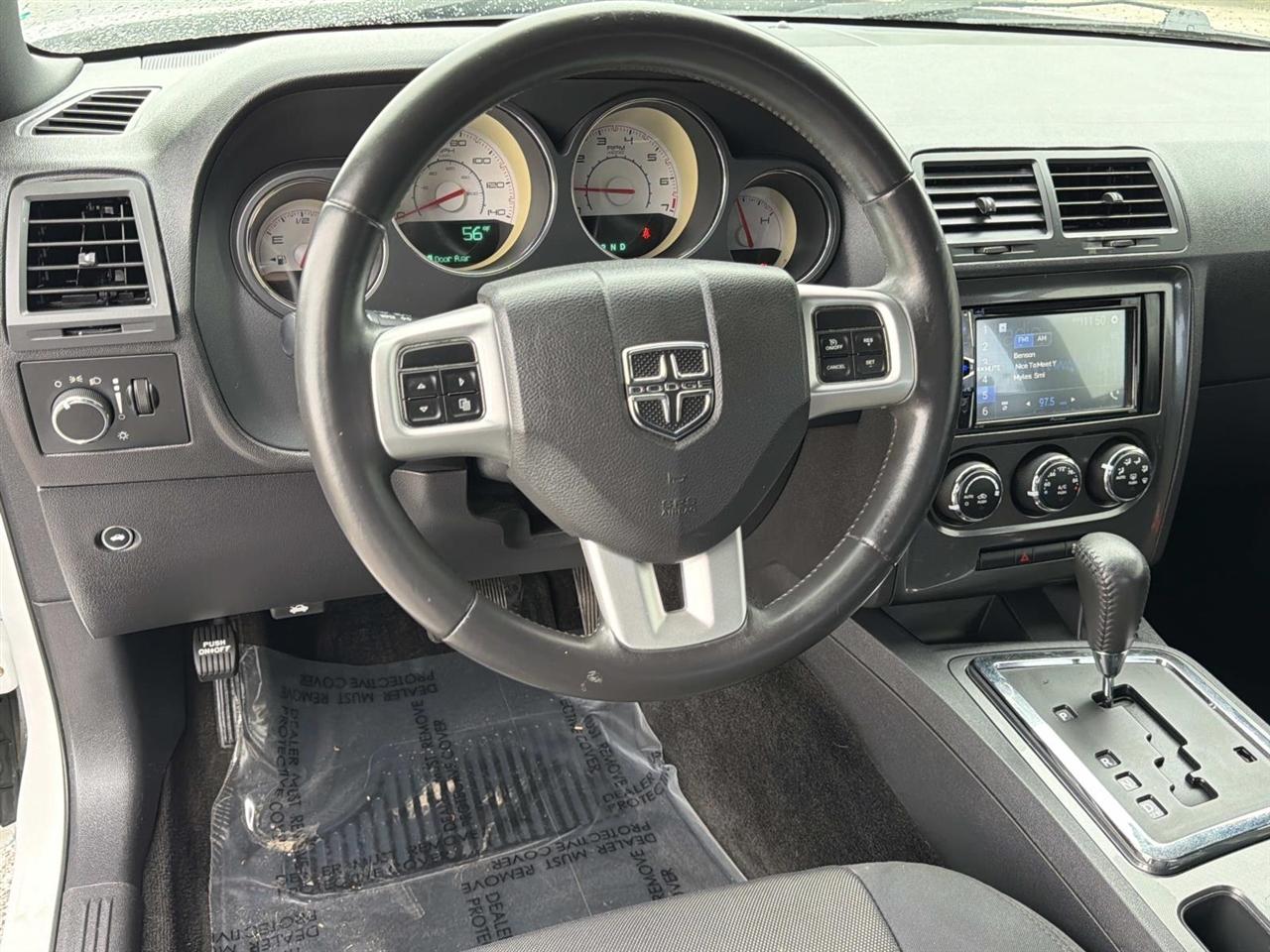 Dodge Challenger 2dr Cpe SXT 2014