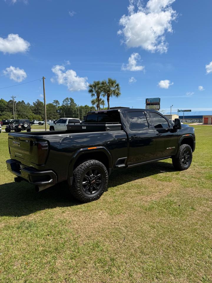 GMC Sierra 2500HD Duramax Diesel  2024