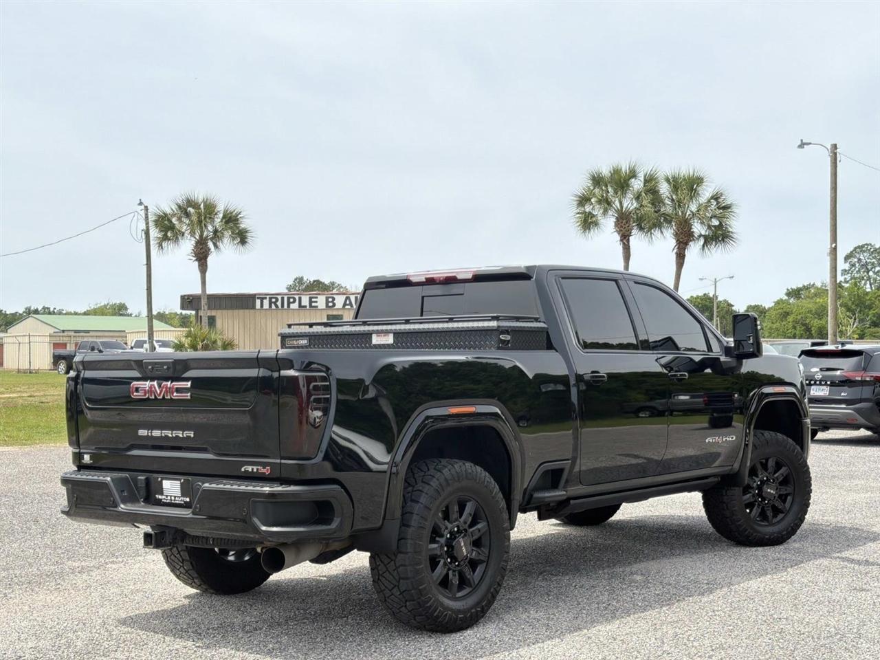 GMC Sierra 2500HD Duramax Diesel  2024