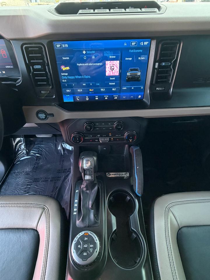 Ford Bronco 4WD  2022