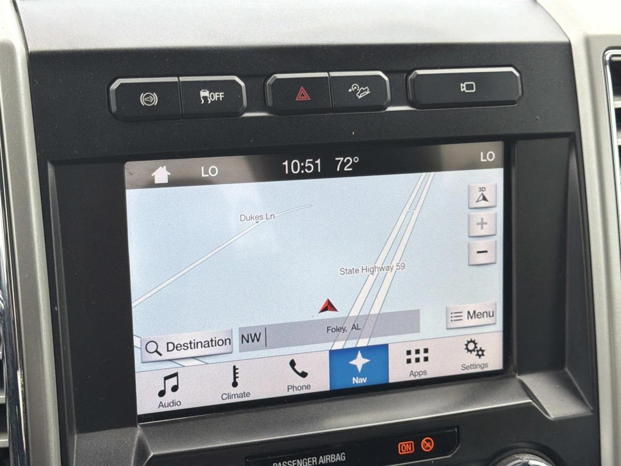 Ford Super Duty F-350 DRW Crew Cab 172" Lariat 4WD 2017