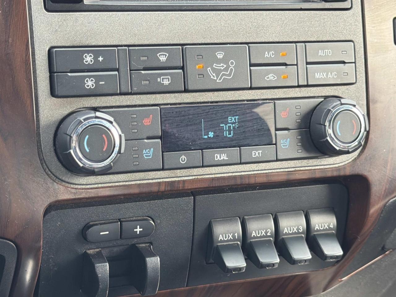 Ford Super Duty F-250 SRW 4WD Crew Cab 156" King Ranch 2011