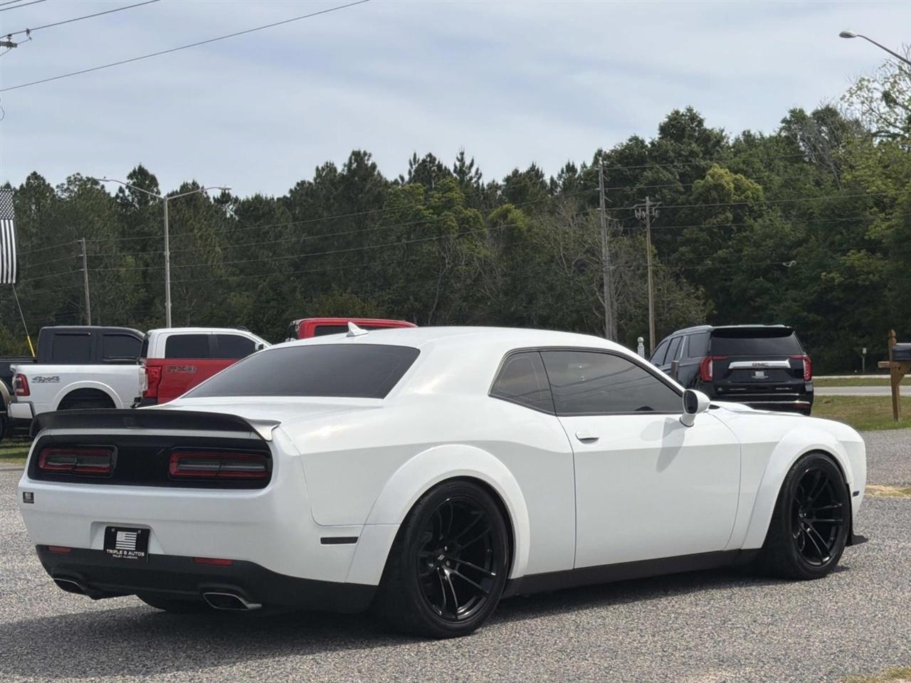 Dodge Challenger R/T Scat Pack Widebody RWD 2021