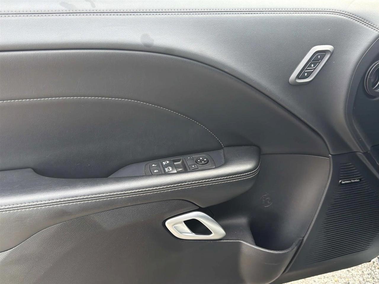 Dodge Challenger R/T Scat Pack Widebody RWD 2021