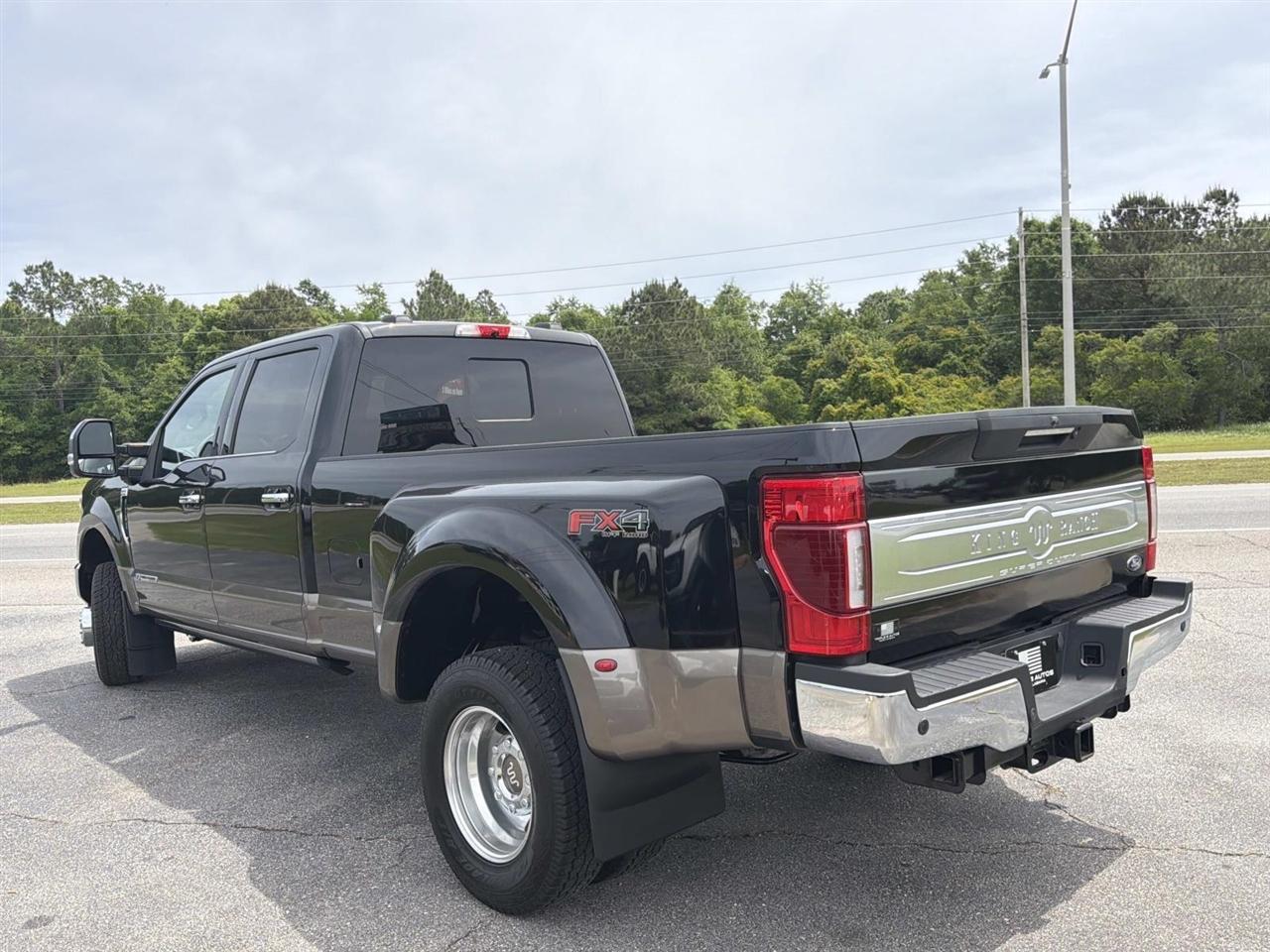 Ford Super Duty F-350 DRW King Ranch 4WD Crew Cab 8' Box 2022