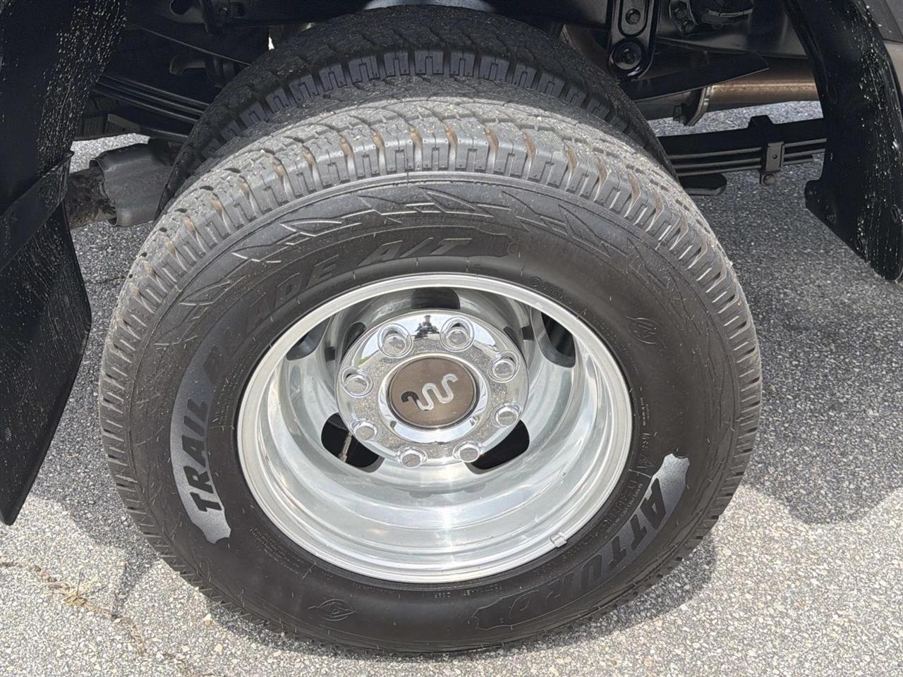 Ford Super Duty F-350 DRW King Ranch 4WD Crew Cab 8' Box 2022