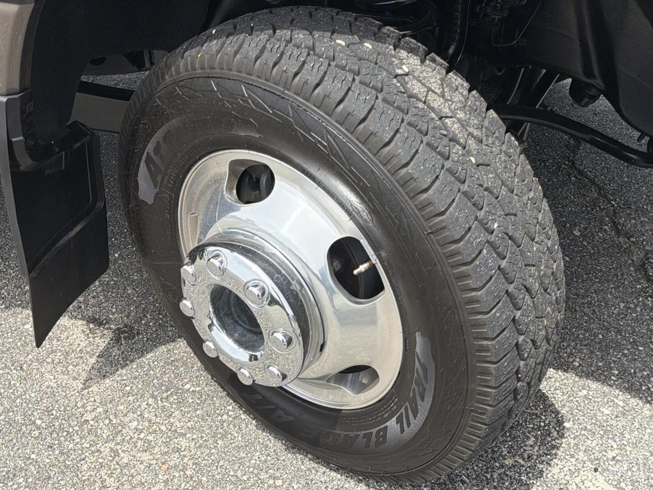 Ford Super Duty F-350 DRW King Ranch 4WD Crew Cab 8' Box 2022