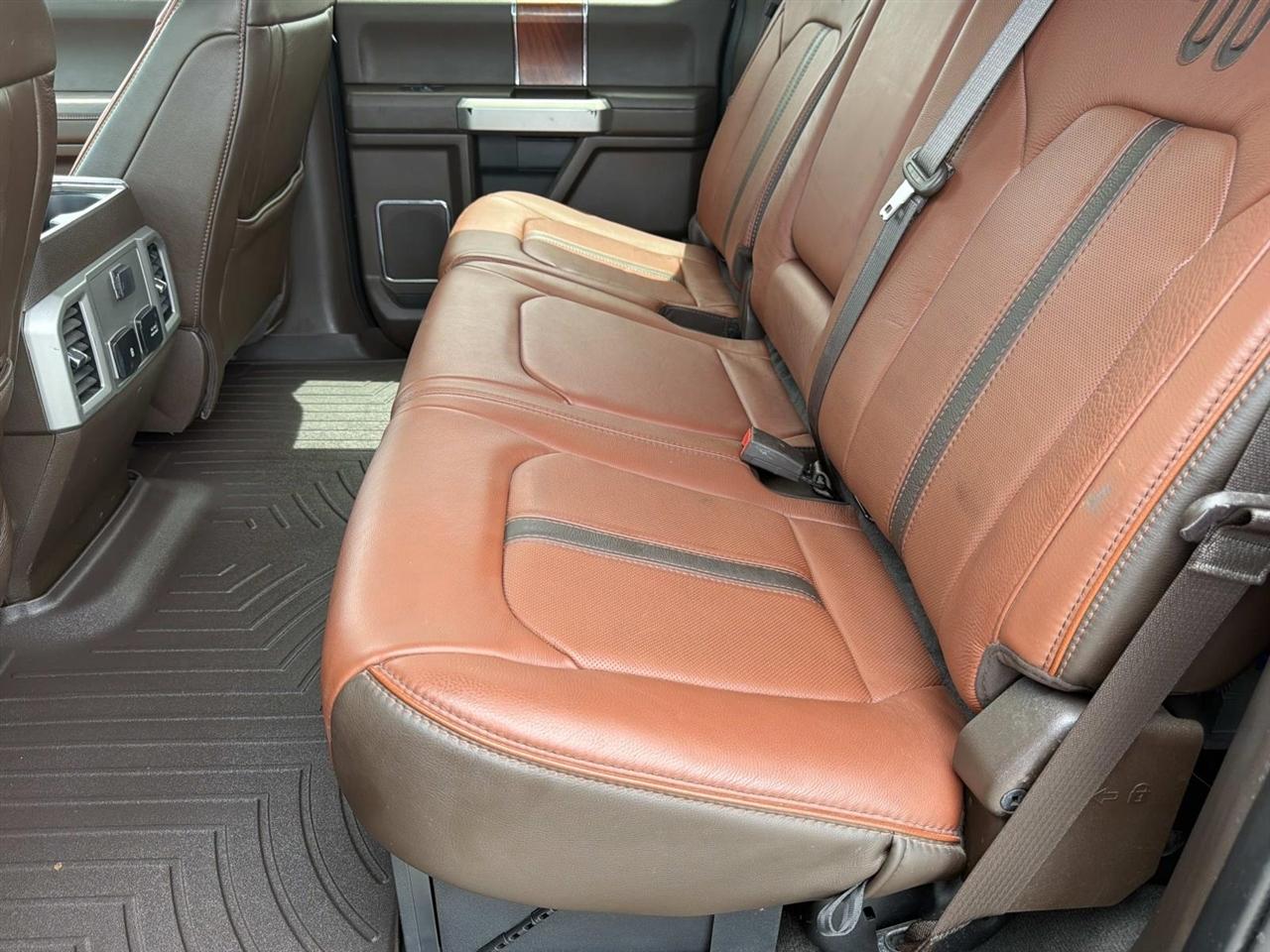 Ford Super Duty F-350 DRW King Ranch 4WD Crew Cab 8' Box 2022