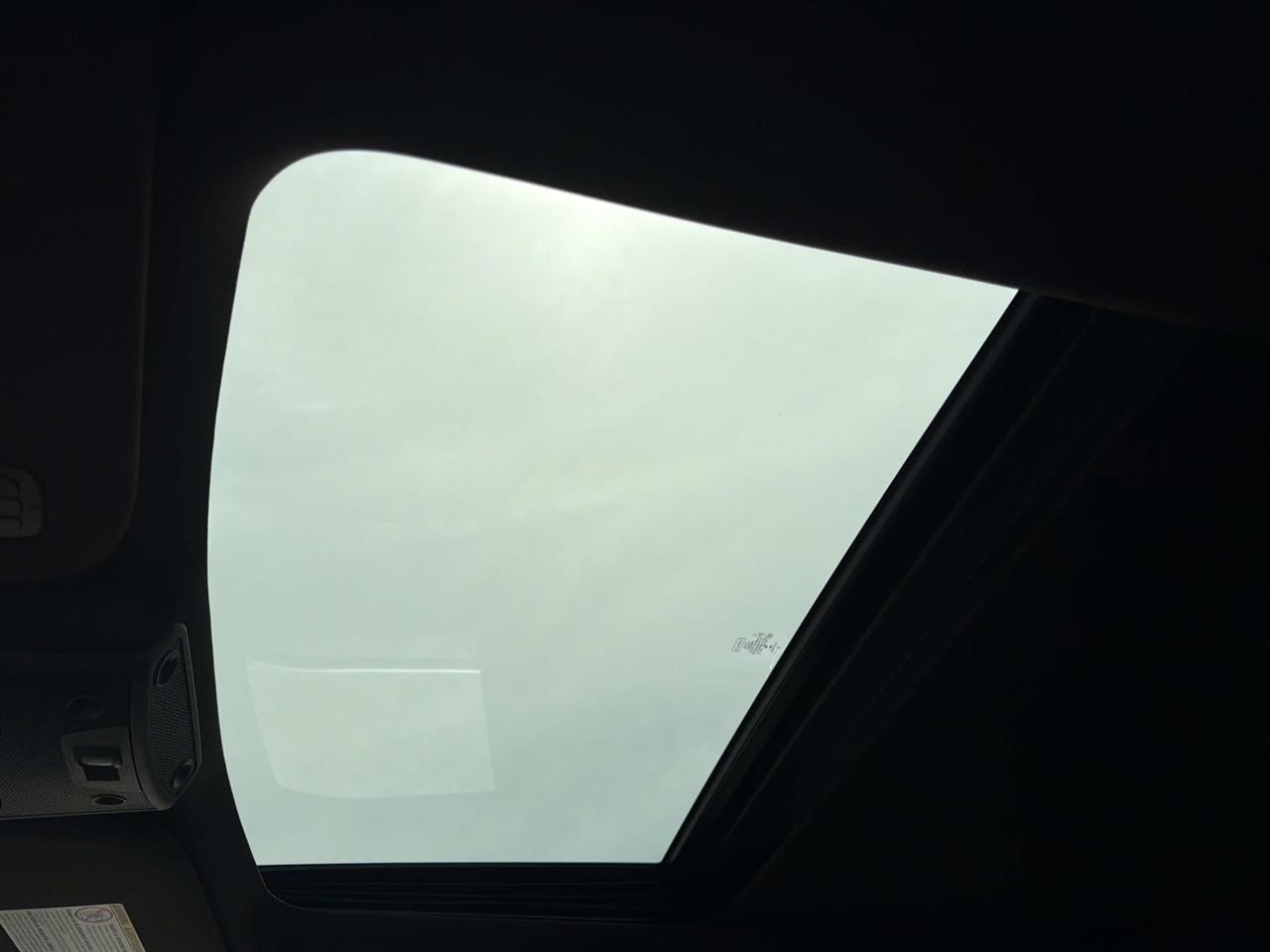 Ford Super Duty F-350 DRW King Ranch 4WD Crew Cab 8' Box 2022