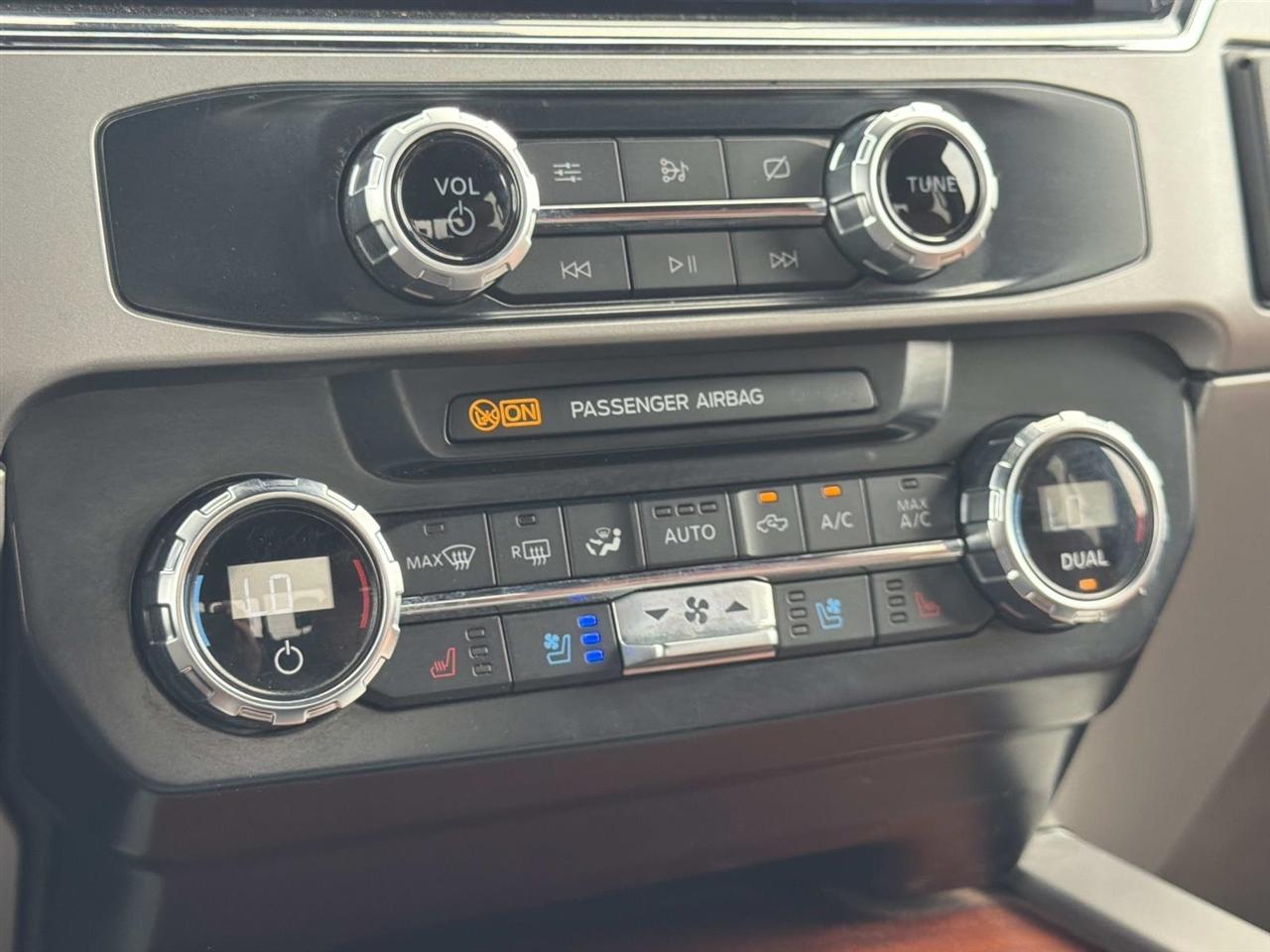 Ford Super Duty F-350 DRW King Ranch 4WD Crew Cab 8' Box 2022