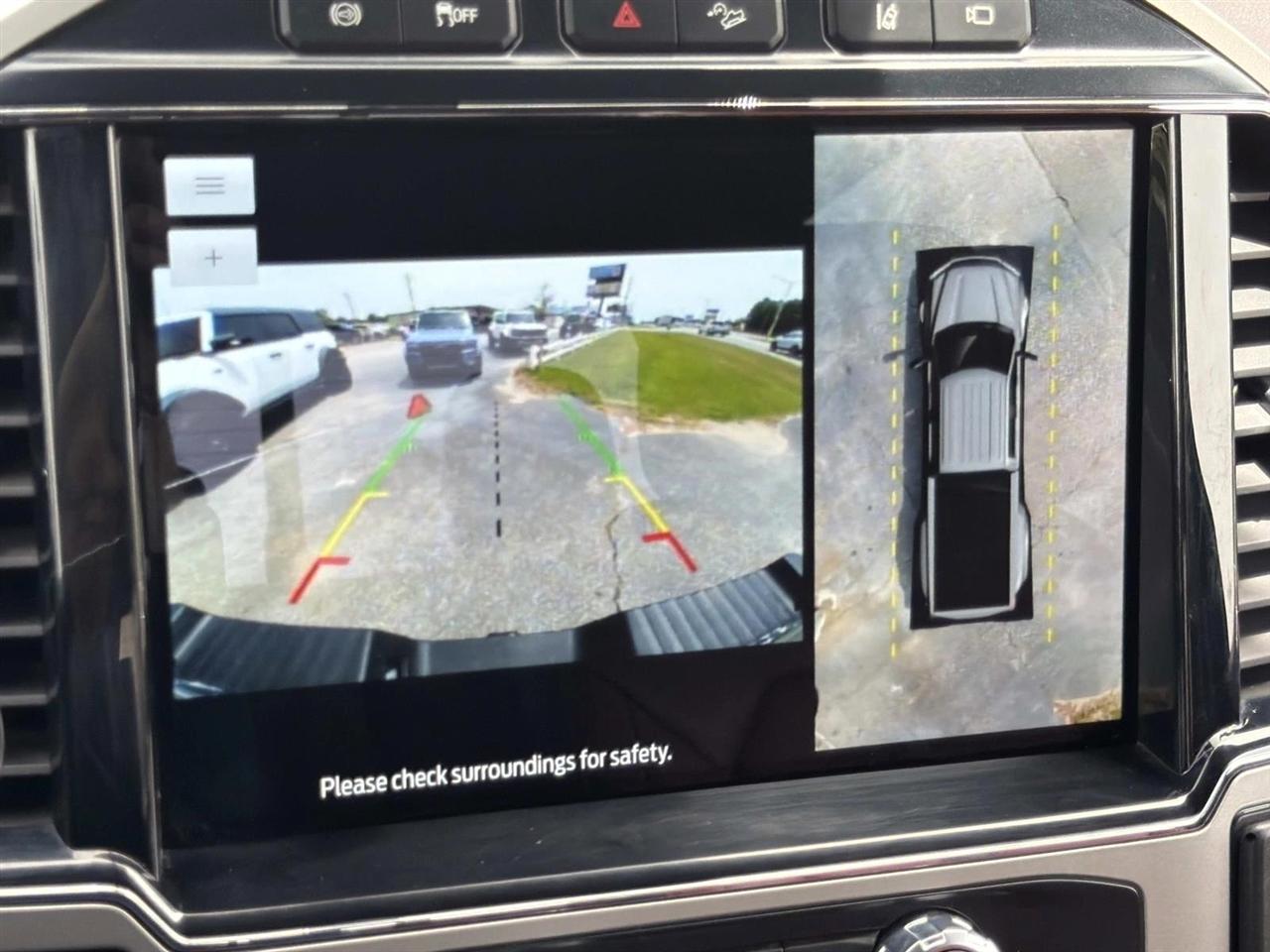 Ford Super Duty F-350 DRW King Ranch 4WD Crew Cab 8' Box 2022