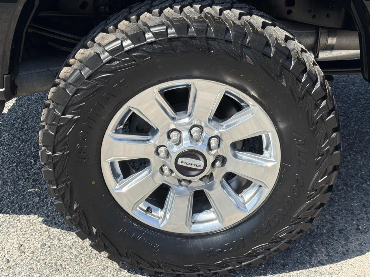 Ford Super Duty F-250 SRW King Ranch 4WD Crew Cab 8' Box 2017