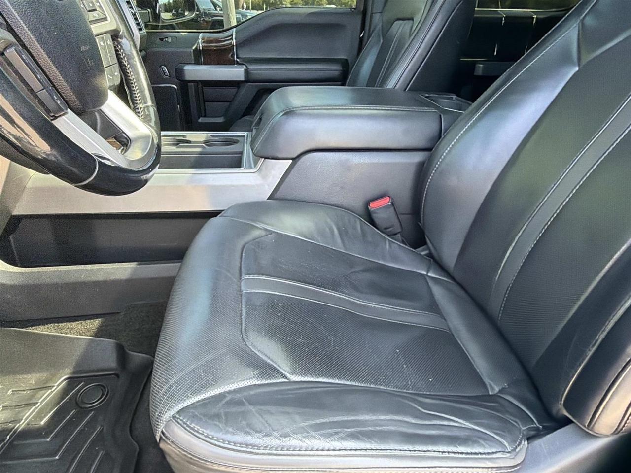 Ford Super Duty F-250 SRW King Ranch 4WD Crew Cab 8' Box 2017