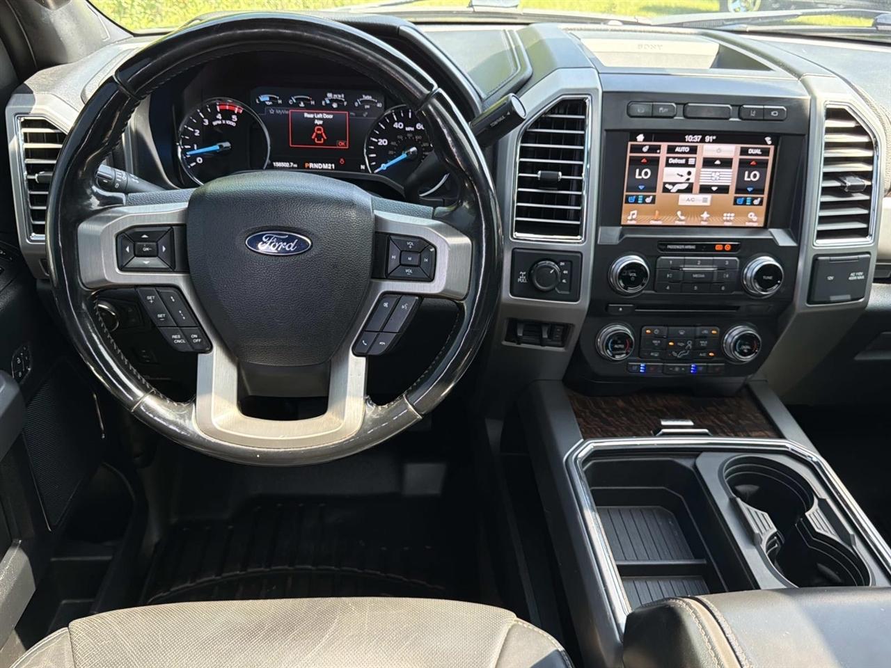 Ford Super Duty F-250 SRW King Ranch 4WD Crew Cab 8' Box 2017